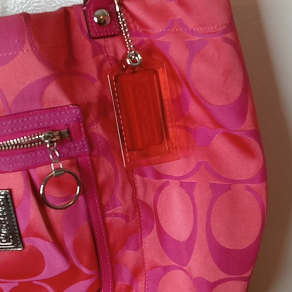 COACH Womens Bella Pink Poppy Story Patch Shoulder Tote Bag. Barbie - Picture 3 of 7